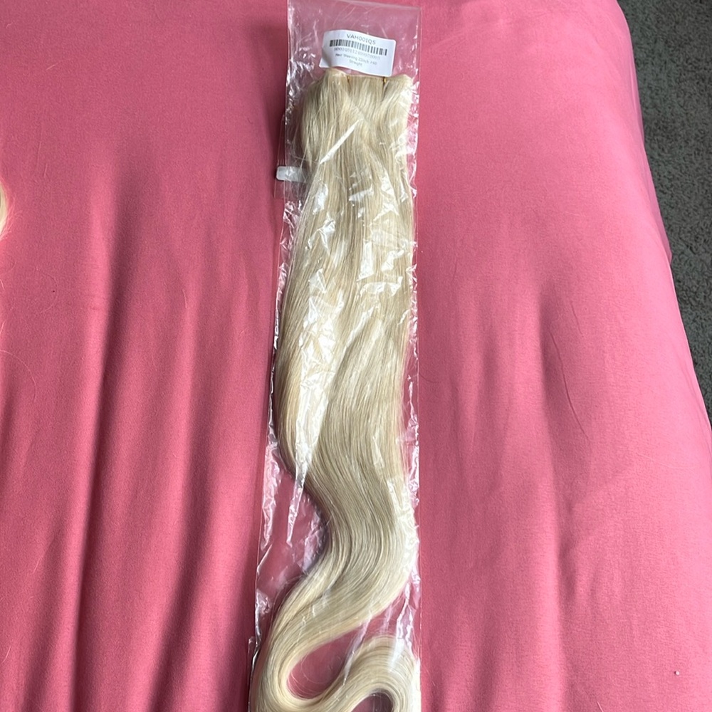 22in Genius Weft Blonde Hair Extensions 100 grams